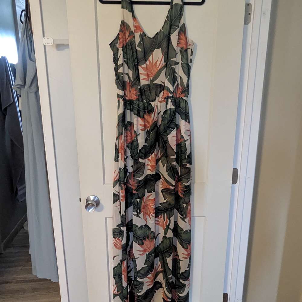 Show Me Your MuMu Green and Orange V-neck Sundress